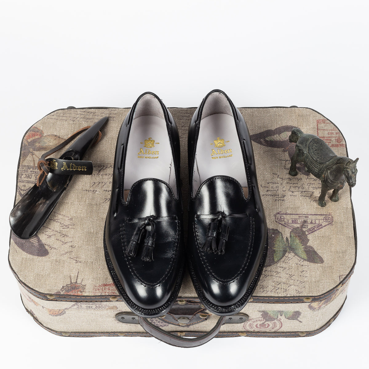 靴 ALDEN Black 660 Black Tassle Loafers 660 Black Calf Tassel Moccasin Loafer – Mr.Derk