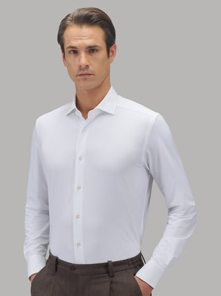White Xacus 11460 Active Stretch Dress Shirt small cutaway collar detail with mother-of-pearl buttons