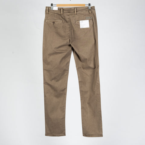 AG Kullen Sulfur Industrial Taupe Slim Trouser 5