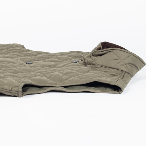 Barbour Dusty Olive Lowerdale Gilet — hardware detail