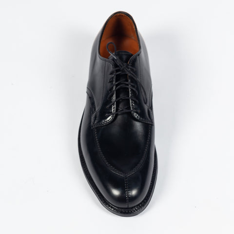 Algonquin V-tip apron stitching detail on Alden 87150 black shell cordovan blucher
