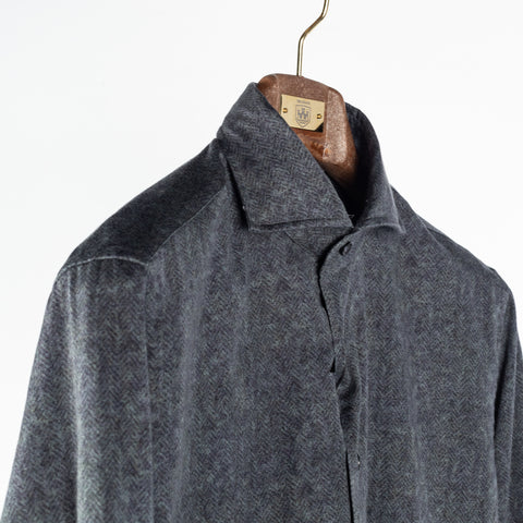 Xacus Charcoal 31522 Dress Shirt, collar and shoulder detail