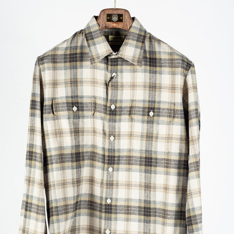 De Bonne Facture Grey Camargue Check Brushed Cotton Artist Shirt (collar detail)