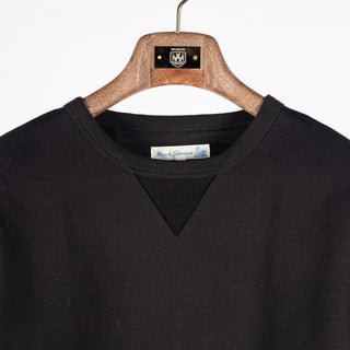 Merz b. Schwanen Deep Black Original Heavy Loopwheeled Sweatshirt - Germany (on model)
