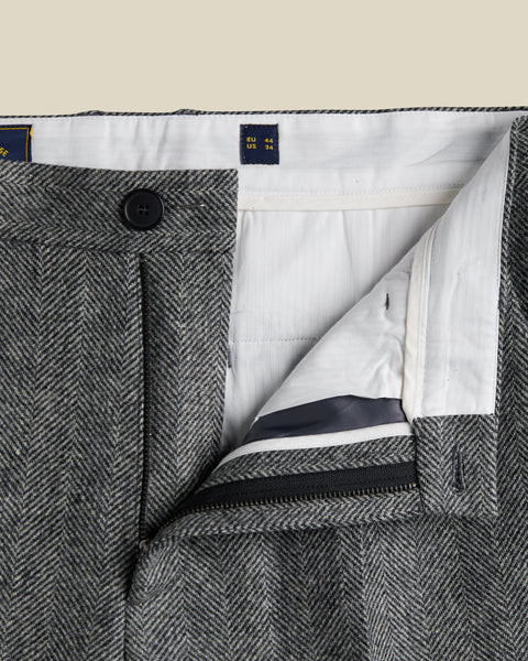 Portuguese Flannel Single Pleat Herringbone Trousers in Grey (side profile)