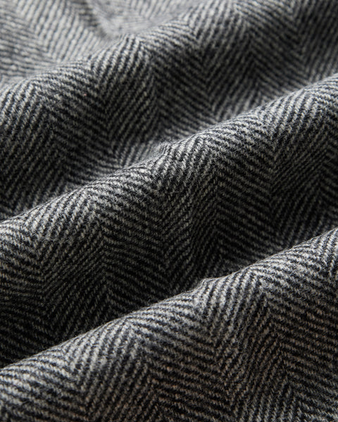 Portuguese Flannel Single Pleat Herringbone Trousers in Grey (back view)