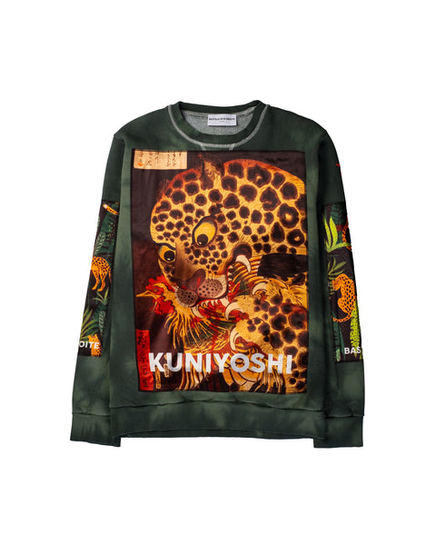 Gucci logo best sale sweatshirt with leopard